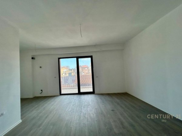 Tirane, shitet apartament 2+1 Kati 3, 84 m² 210.000 € (Rruga Qemal Stafa)