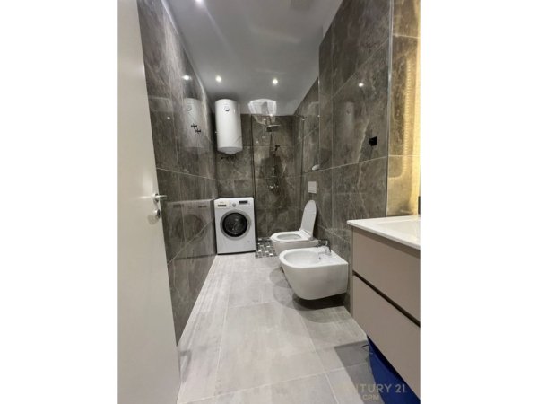 Tirane, jepet me qera apartament 1+1 Kati 2, 60 m² 800 € (KODRA E DIELLIT)