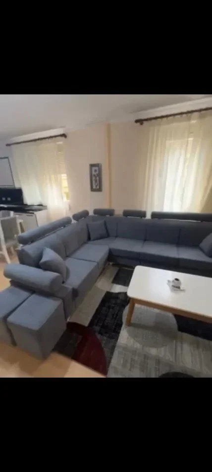Tirane, shitet apartament 2+1 Kati 4, 90 m² 175.000 € (Liqeni i thate)