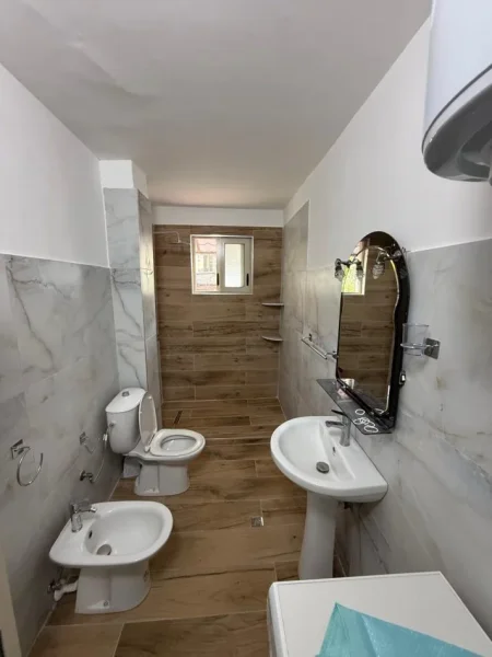Tirane, shitet apartament 2+1 Kati 2, 72 m² 115.000 € (rruga kostaq cipo)