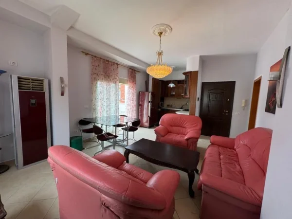 Shitet, Apartament 1+1 + Verande, Golem, PAMJE DETI, VIJE E PARE 110,000 EURO