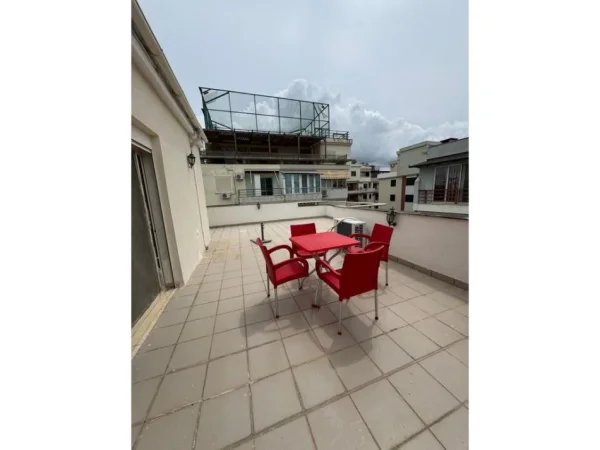 Shitet, Apartament 1+1 + Verande, Golem, PAMJE DETI, VIJE E PARE 110,000 EURO