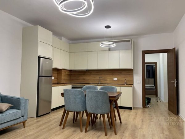 Tirane, jepet me qera apartament 2+1 Kati 3, 113 m² 750 € (Kompleksi Arlis, Farmacia 10)