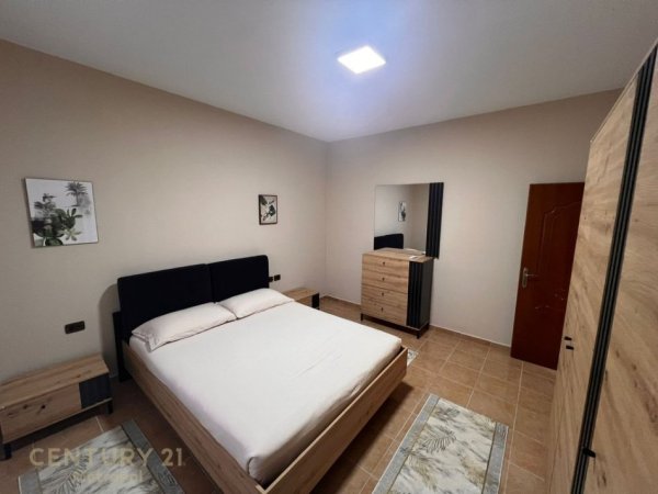 Tirane, jepet me qera apartament 2+1 Kati 1, 88 m² 600 € (Vilat Gjermane)