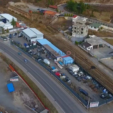 Elbasan, shitet ambjent biznesi Kati 0, 1.300 m² 800.000 € (ELBASAN)