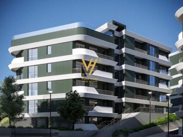 Tirane, shitet apartament 2+1+Ballkon Kati 2, 110 m² 192.500 € (LIQENI I THATE)