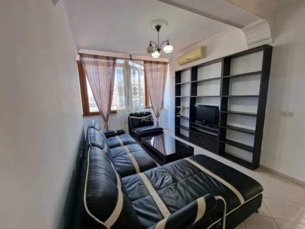 Tirane, shitet apartament 2+1 Kati 4, 72 m² 138.000 € (Rruga Karl Gega)