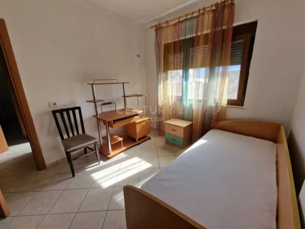 Tirane, shitet apartament 2+1 Kati 4, 72 m² 138.000 € (Rruga Karl Gega)