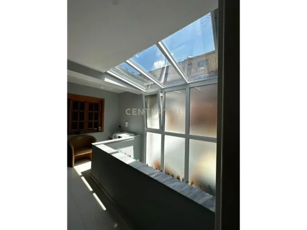 Tirane, shes Vile 3 Katshe Kati 3, 214 m² 320.000 € (ISH RESORANT DURRESI)