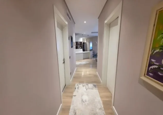 Tirane, shitet apartament 3+1 Kati 2, 240 m² 580.000 € (21 dhjetori)