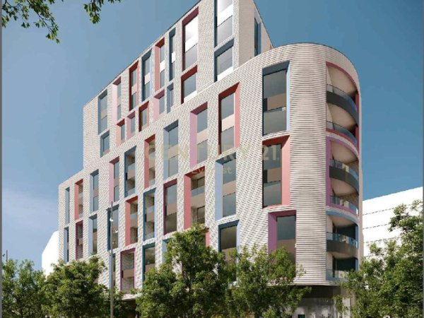Tirane, shitet apartament 1+1 Kati 6, 64 m² 200.000 € (KOMUNA E PARISIT)