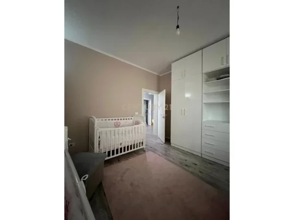 Tirane, shes apartament 3 Katshe Kati 3, 601 m² 350.000 € (Profarma)