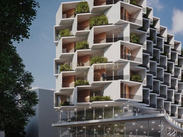 Tirane, shes apartament 2+1+Aneks+Ballkon Kati 5, 196 m² 489.000 € (Liqeni i thate)
