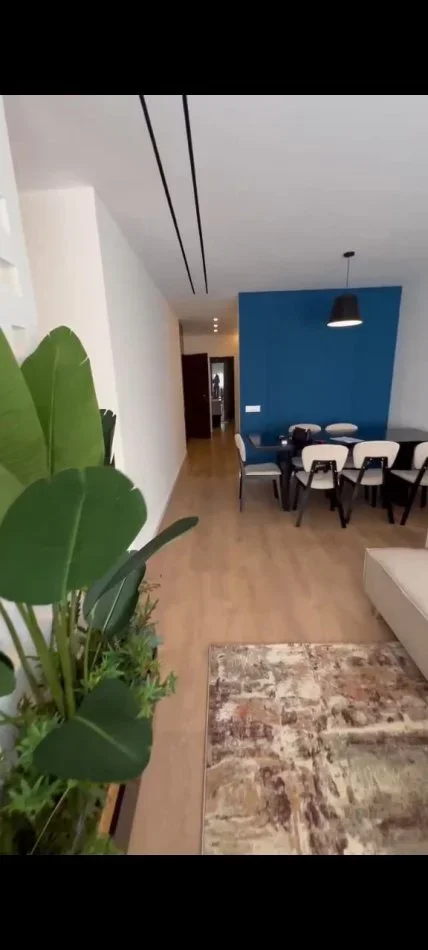Tirane, jepet me qera apartament 3+1+Ballkon Kati 3, 131 m² 1.100 € (3+1)