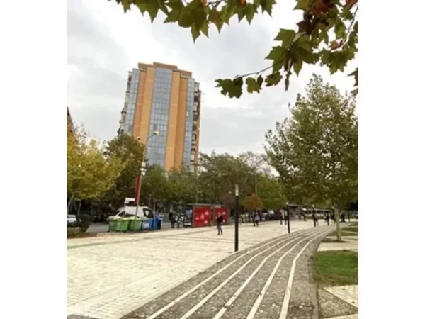 Tirane, shes apartament 2+1+Aneks+Ballkon Kati 3, 120 m² 380.000 € (perballe Toptanit)