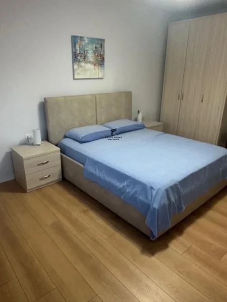 Tirane, jepet me qera apartament 2+1+Ballkon Kati 4, 90 m² 600 € (RRUGA E ELBASANIT)