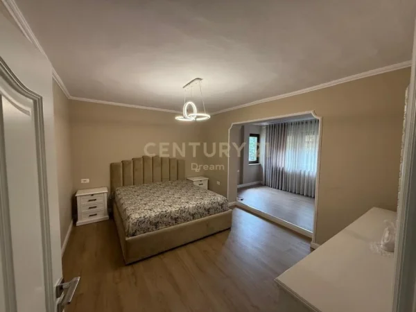 Tirane, jepet me qera apartament 2+1 Kati 5, 90 m² 600 € (oxhaku)