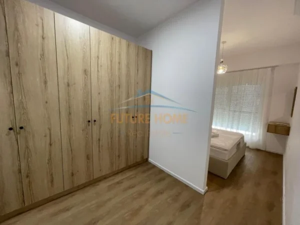Tirane, jepet me qera apartament 2+1+Ballkon Kati 5, 85 m² 550 € (Kompleksi Kaimi, Ali Demi)