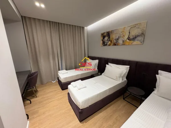 Vlore, shitet hotel Kati 2, 149 m² 300.000 € (Rruga Gjergj Kastrioti)