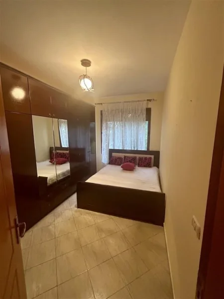 Tirane, shitet apartament 1+1 Kati 1, 56 m² 79.000 € (Ybzberisht , pallate Cabej)