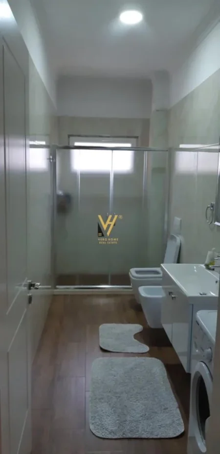 Tirane, shitet apartament 2+1+Ballkon Kati 5, 110 m² 240.000 € (LIQENI THATE)