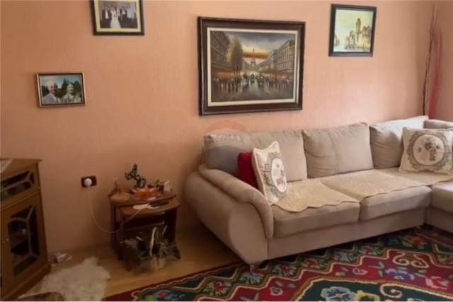 Tirane, jepet me qera apartament 1+1 Kati 3, 62 m² 400 Euro (Tek Mondiali - Vasil Shanto)