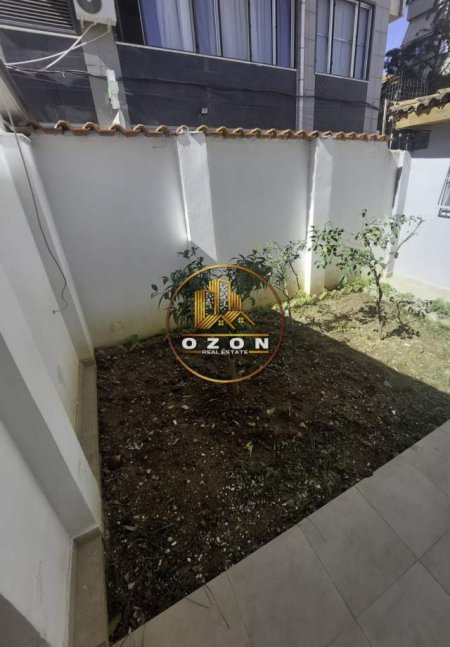 Tirane, jepet me qera apartament 1+1+BLK Kati 1, 110 m² 350 Euro (RRUGA FORTUZI)