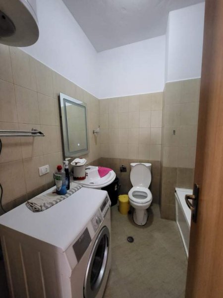 Tirane, jap me qera apartament 2+1+A+BLK Kati 4, 120 m² 350 Euro (Rruga Muhamet Deliu)