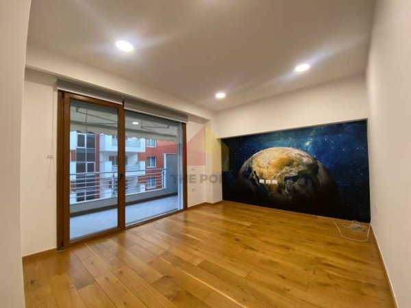 Tirane, jepet me qera apartament 2+1+BLK Kati 4, 151 m² 1.900 Euro (Bulevardi Gjergj Fishta)
