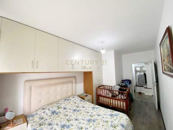Tirane, shes apartament 2+1 Kati 2, 83 m² 130.000 Euro