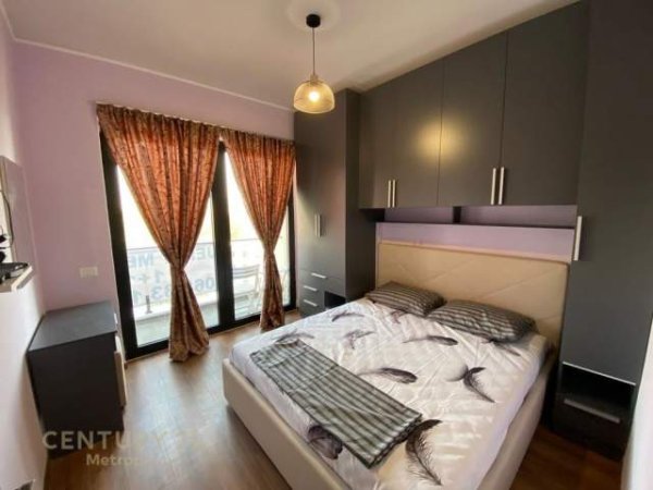 Tirane, jepet me qera apartament 1+1+BLK Kati 6, 69 m² 420 Euro (Farmacia 10 , Spitali Nene Tereza)