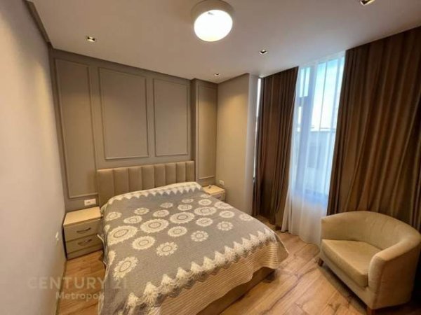 Tirane, jepet me qera apartament 1+1+BLK Kati 4, 60 m² 600 Euro (Pas Ambasades Amerikane)