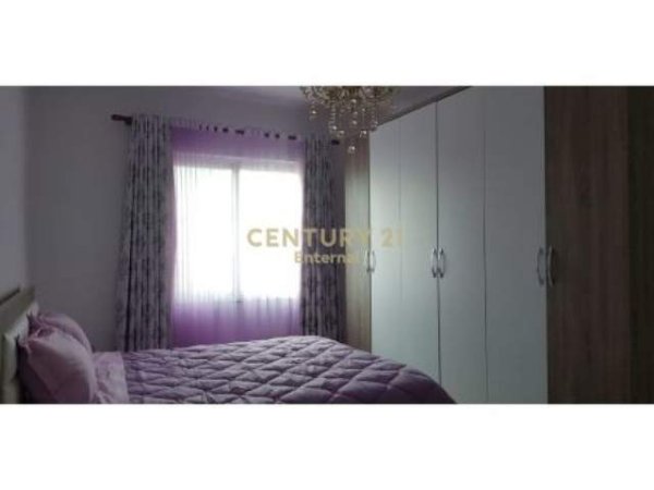 Tirane, jepet me qera apartament 2+1+BLK Kati 5, 110 m² 600 Euro (Vaso Pasha)
