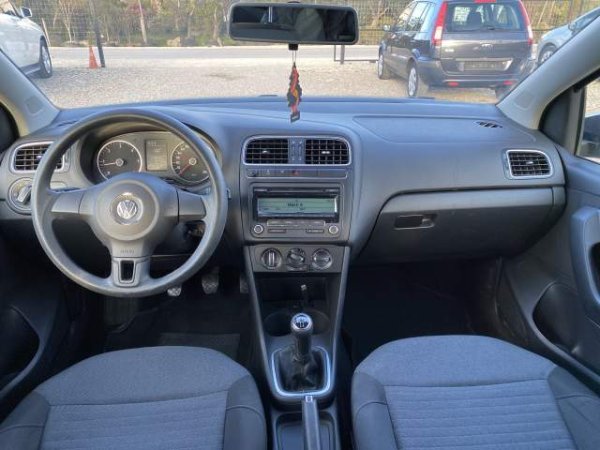 Tirane, shes makine Volkswagen Polo Viti 2009, 5.400 Euro