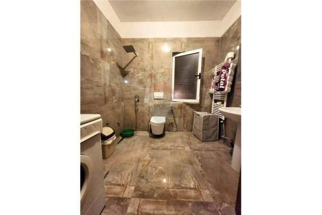 Tirane, shitet apartament 3+1+A+BLK Kati 2, 132 m² 103.000 Euro (Rr. Aleksander Moisiu)