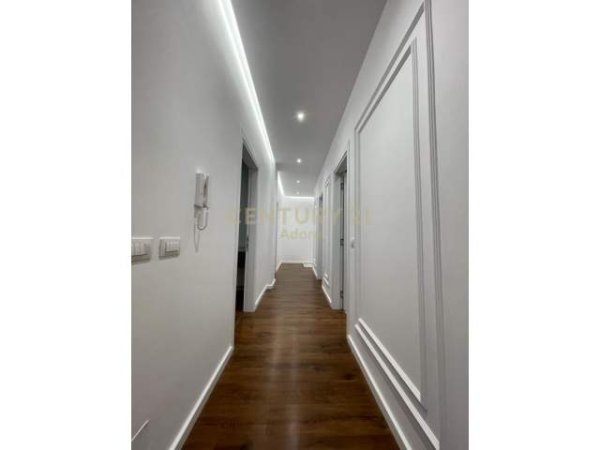 Tirane, shitet apartament 2+1+BLK Kati 3, 117 m² 195.000 Euro (Oasis Residence, afer fushes se aviacionit)