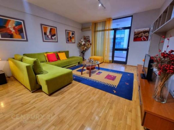 Tirane, jepet me qera apartament 3+1 Kati 3, 146 m² 800 Euro (Stadiumi Air albania)