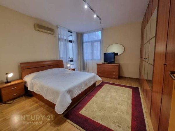 Tirane, jepet me qera apartament 3+1 Kati 3, 146 m² 800 Euro (Stadiumi Air albania)