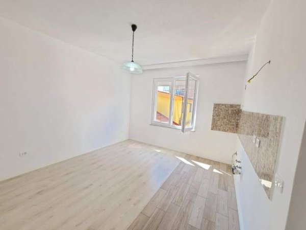 Tirane, shitet apartament 2+1+BLK Kati 4, 74 m² 98.000 Euro (Rruga Muhamet Gjollesha)