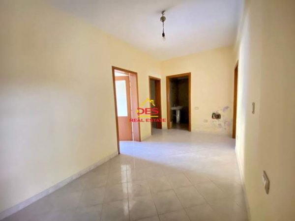 Vlore, shitet apartament 2+1+BLK Kati 2, 115 m² 65.000 Euro (Rruga 29 Nentori)