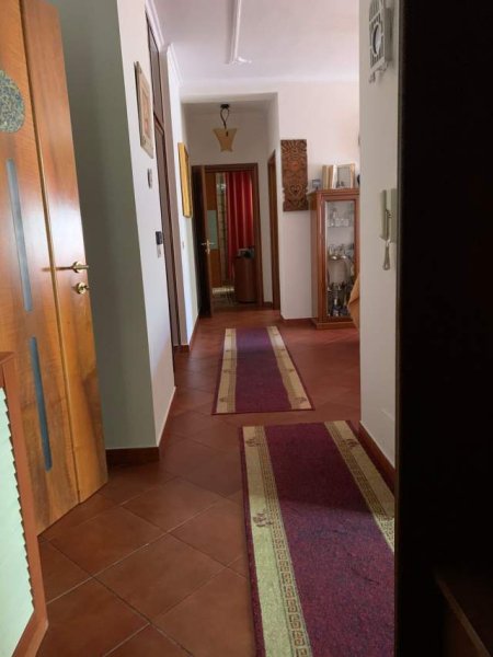 Tirane, shitet apartament 3+1+A+BLK Kati 2, 149 m² 250.000 Euro (Bill Klinton)