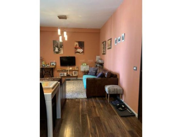 Tirane, jepet me qera apartament 2+1+BLK 70 m² 550 Euro (Qender)