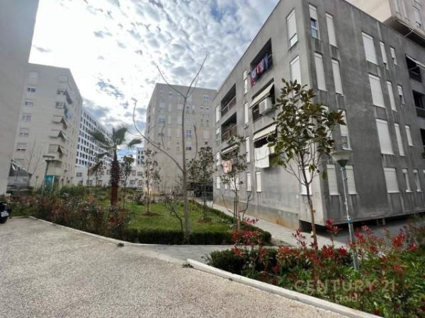 Tirane, shitet apartament 2+1+BLK Kati 8, 92 m² 170.000 Euro (ish Fusha e aviacionit)