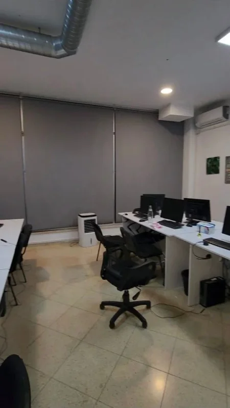 Tirane, shitet ambjent biznesi Kati 0, 136 m² 184.140 Euro (KODRA E DIELLIT)