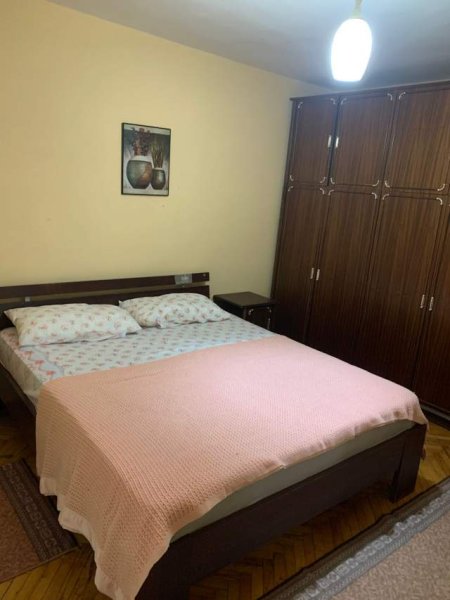 Tirane, jepet me qera apartament 1+1 Kati 2, 55 m² 30.000 Leke (prane Godines 9/10 QS)