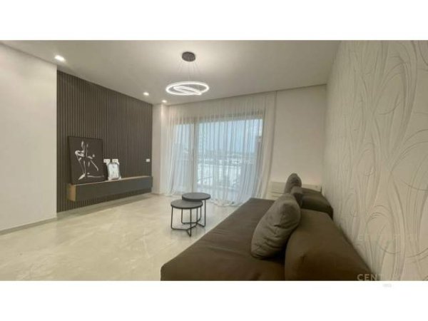 Tirane, jepet me qera apartament 2+1+BLK Kati 10, 130 m² 2.000 Euro (Blloku)