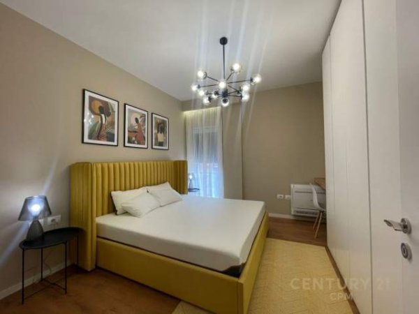 Tirane, jepet me qera 2+1+BLK Kati 6, 100 m² 850 Euro (Prane Ish Stacionit te Trenit)