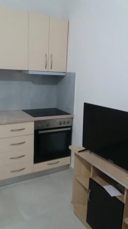 Tirane, jepet me qera shtepi 1+1+BLK Kati 1, 50 m² 25.000 Leke (rruga agllai tako,allias)