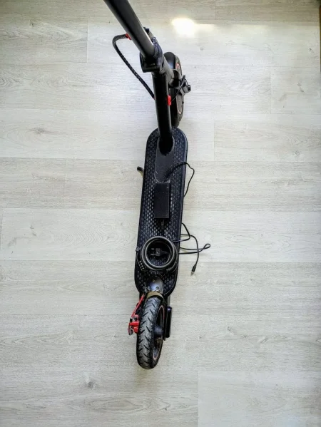 Tirane, shes Scooter - , e zeze 30 km 80 €