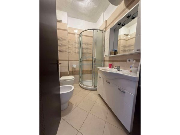 Durres, shitet apartament 1+1 Kati 6, 52 m² 80.000 € (SHKEMBI KAVAJES)   UNA51992